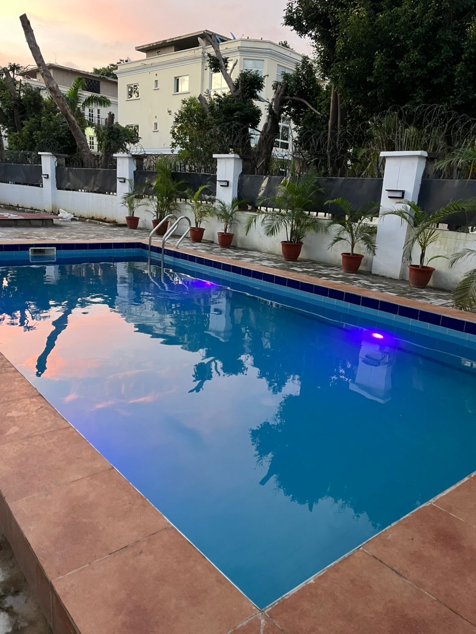 WUSE 2 Smart Home with Pool